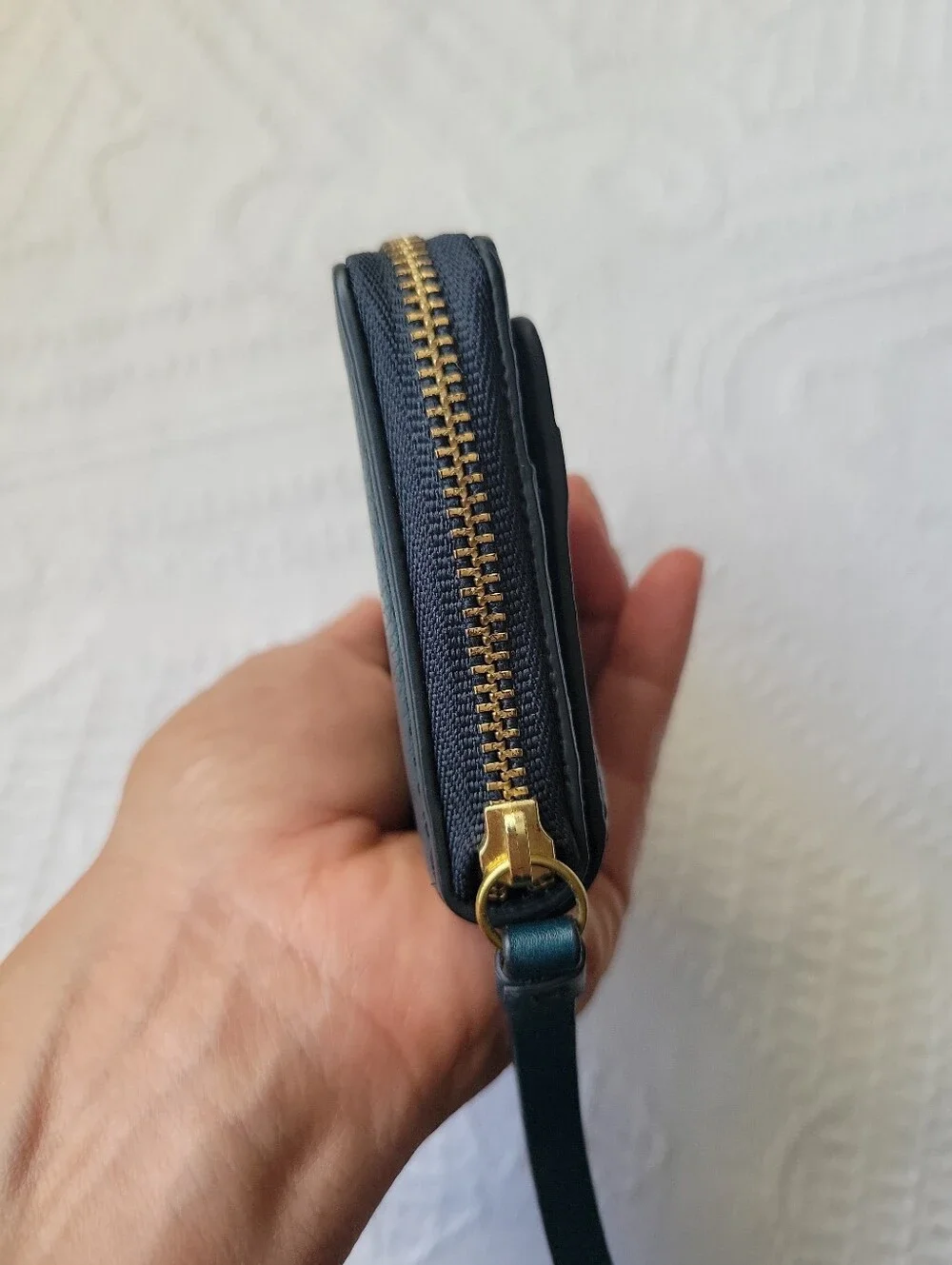 Fossil Multifunction Lainie Mini Zip Coin Wallet in a rich teal / Jade Color